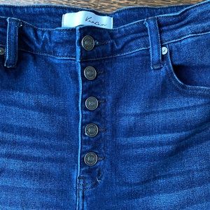 KanCan dark wash stretching button-fly skinny jean
